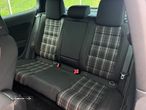 VW Golf 2.0 GTI - 12