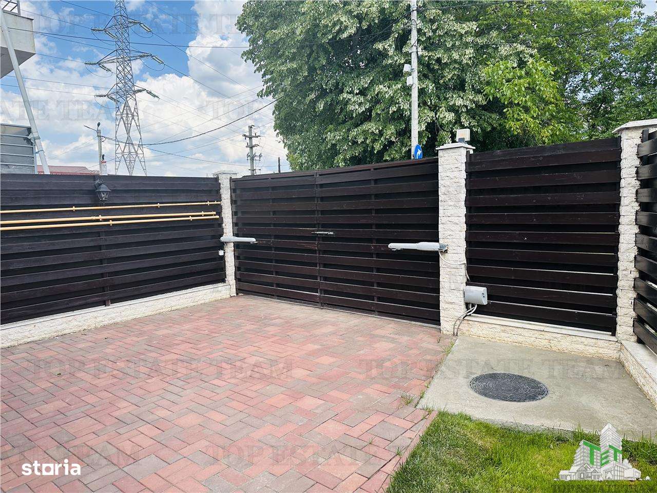 Vila superba 360 mp construiti, 524 mp curte, 6 camere, P+1+M ROSU - Imagine principală: 5/20