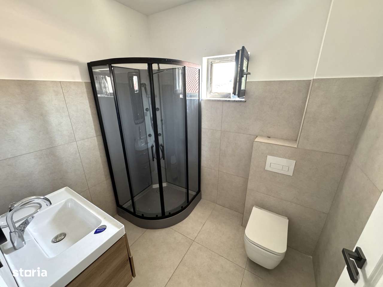 5 camere! Dormitor jos! CANALIZARE! Vila Bucium-intrare Barnova - Imagine principală: 4/11