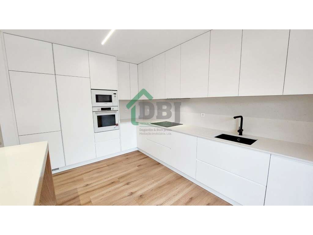 T2 para arrendar junto à Faculdade de Medicina - Grande imagem: 5/17