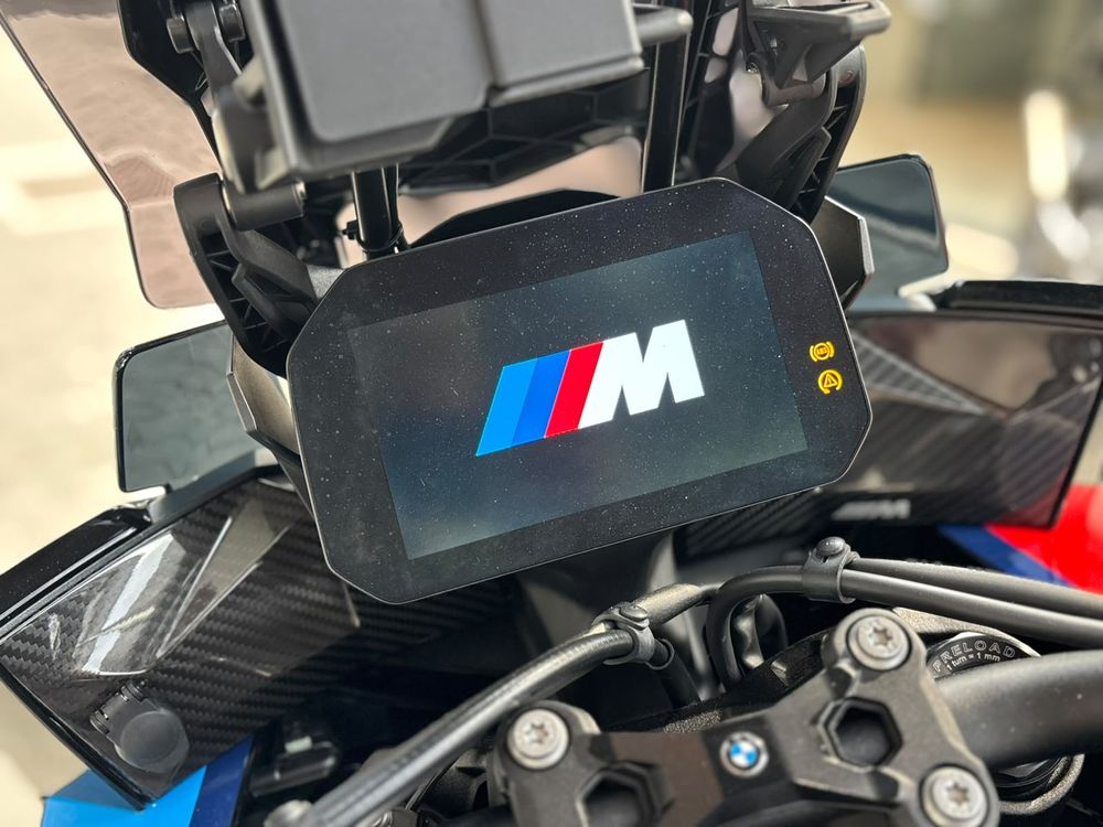 BMW M 1000 XR