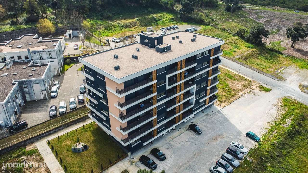 T2 NOVO COM VARANDA E GARAGEM - PRONTO A ESCRITURAR-24