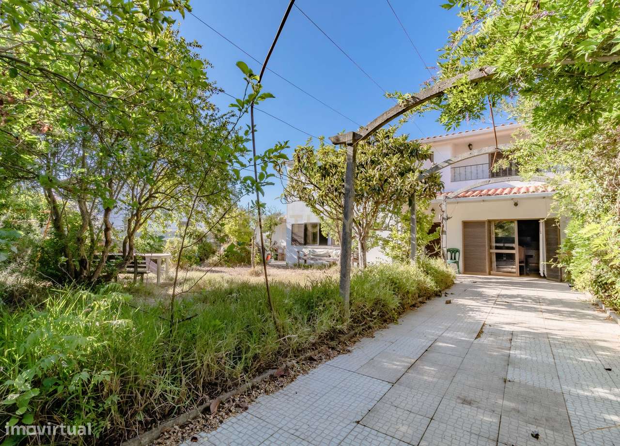 Casa T2 em Fernão Ferro, Seixal - Oportunidade Única!-33