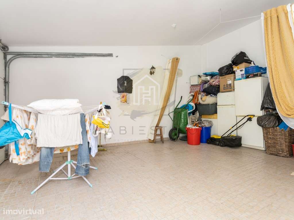 Moradia isolada com aproveitamento de sótão-48