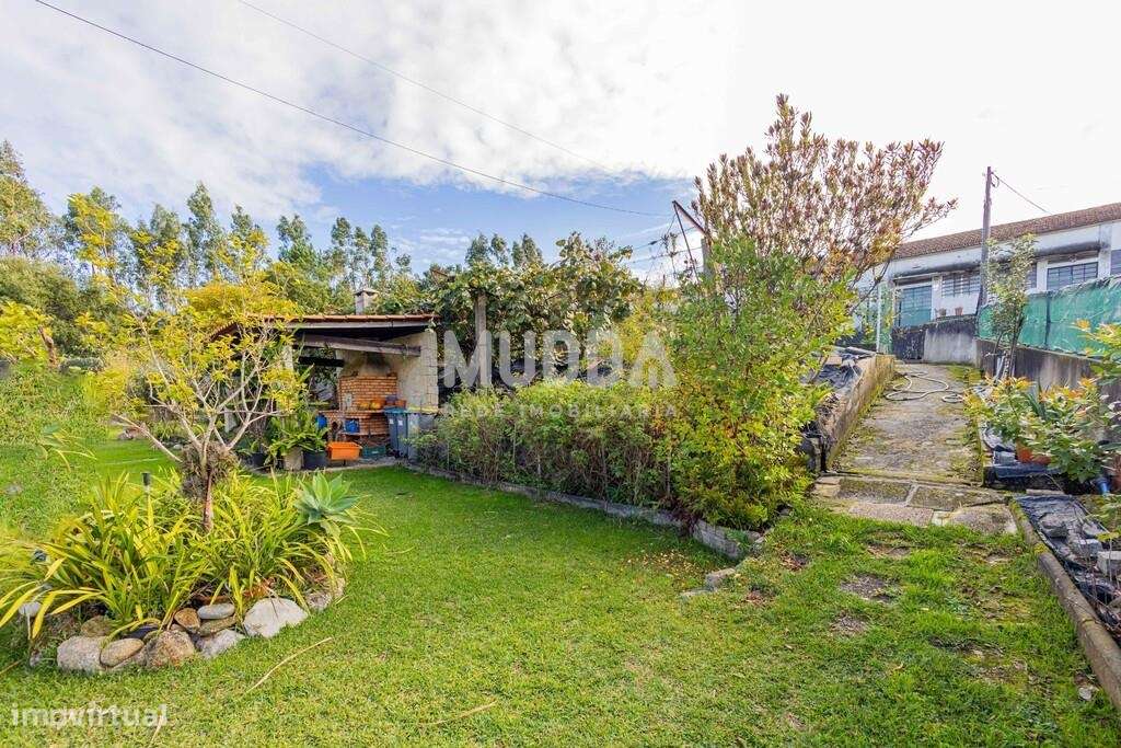 Moradia T4+ com Jardim e Pomar em Escapães, Santa Maria da Feira-35