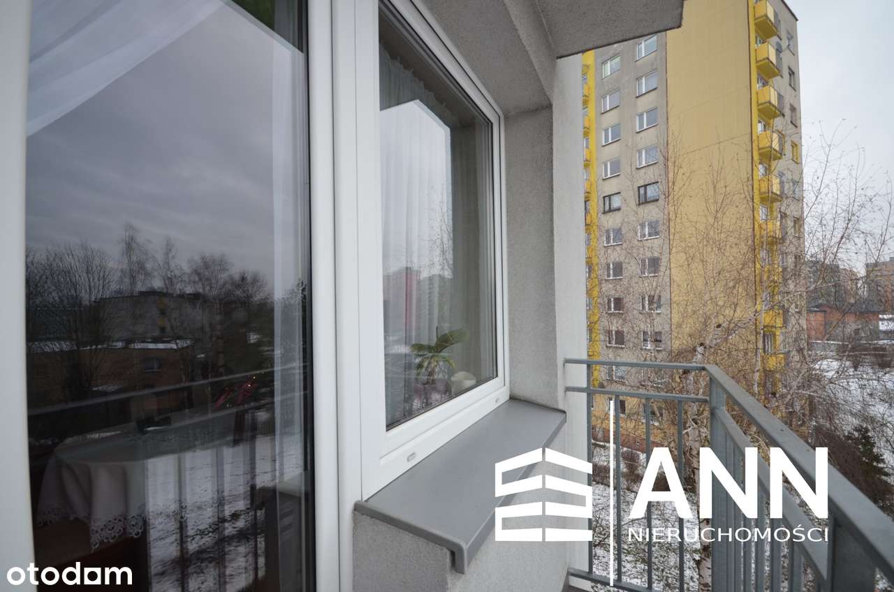 Trzypokojowe mieszkanie z balkonem w Bytom Szombierki-14