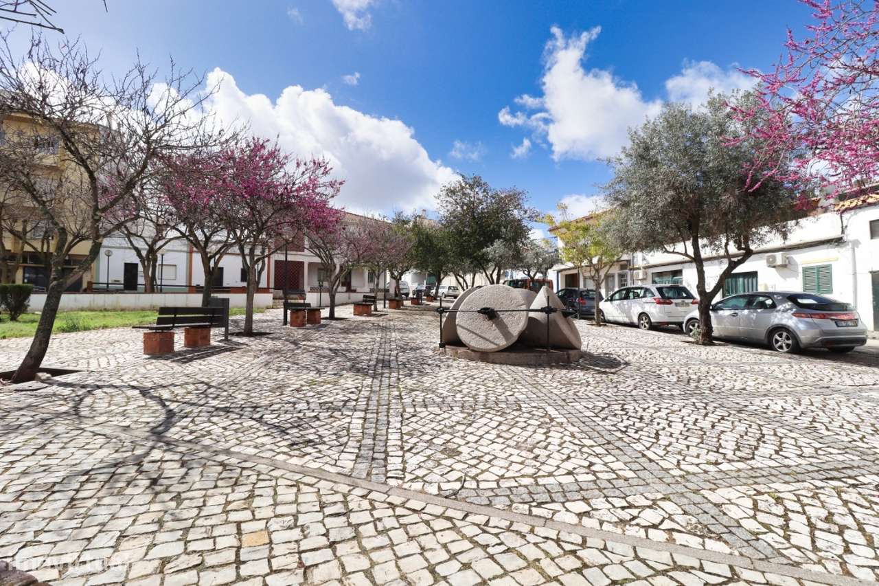 Loja no centro de algoz - Grande imagem: 4/27