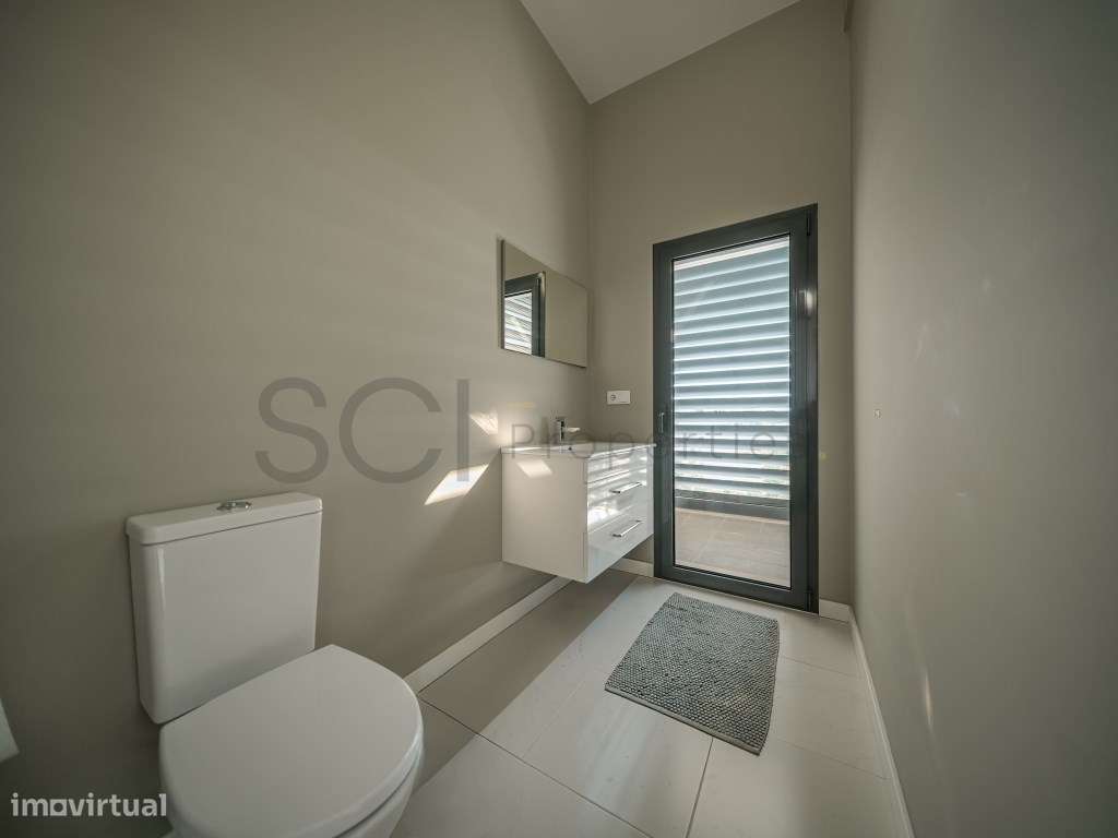 Apartamento Duplex T3+2 Parque Luso Box para Duas Viaturas-41