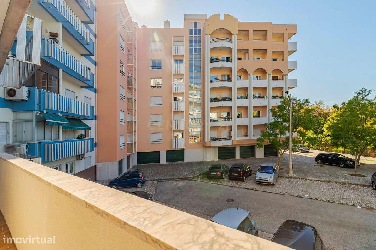 Apartamento T-1  com arrecadação na Costa da Caparica-21