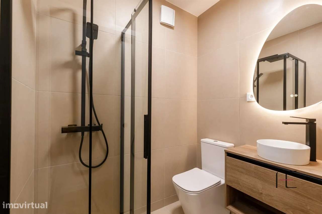Apartamento T4, Porto, Porto-15