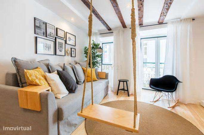 Excelente T1 no Beco do Maquinez, em Alfama, Lisboa, perto do Terminal - Grande imagem: 2/13