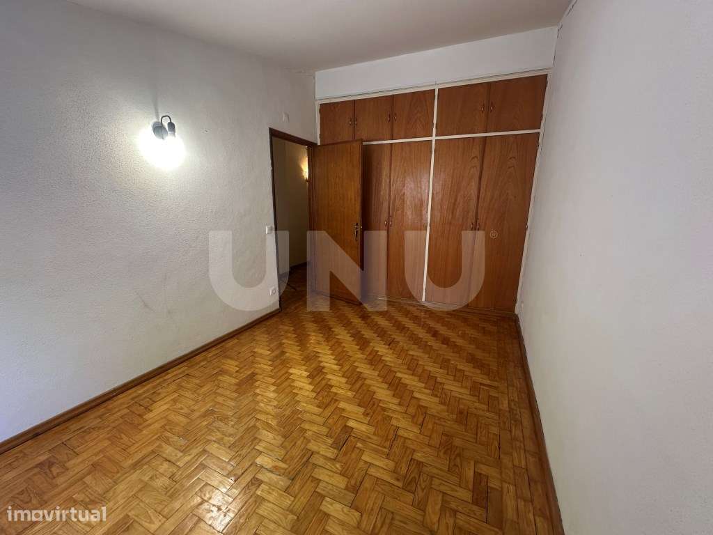 Apartamento T4 com Terraço e Logradouro - Zona Histórica-21