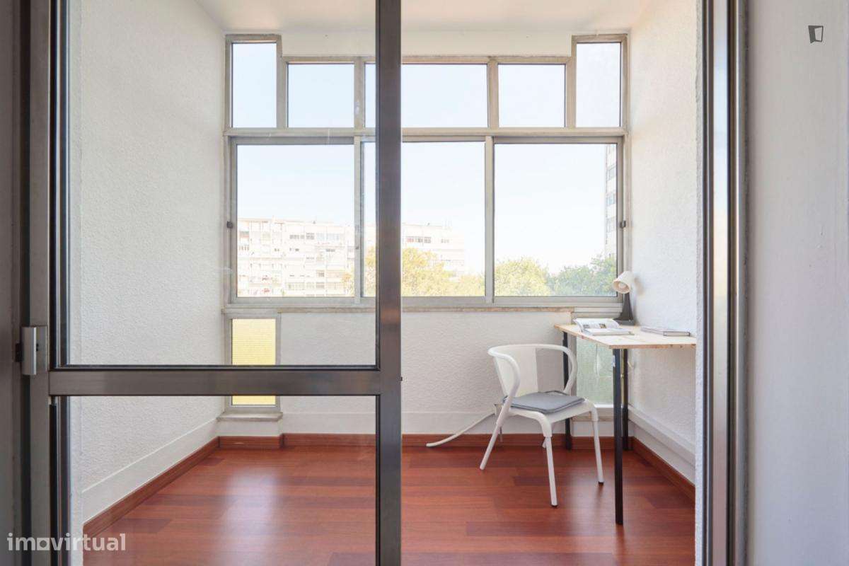 Quarto - localizado em Almada Lisbon - Grande imagem: 5/15