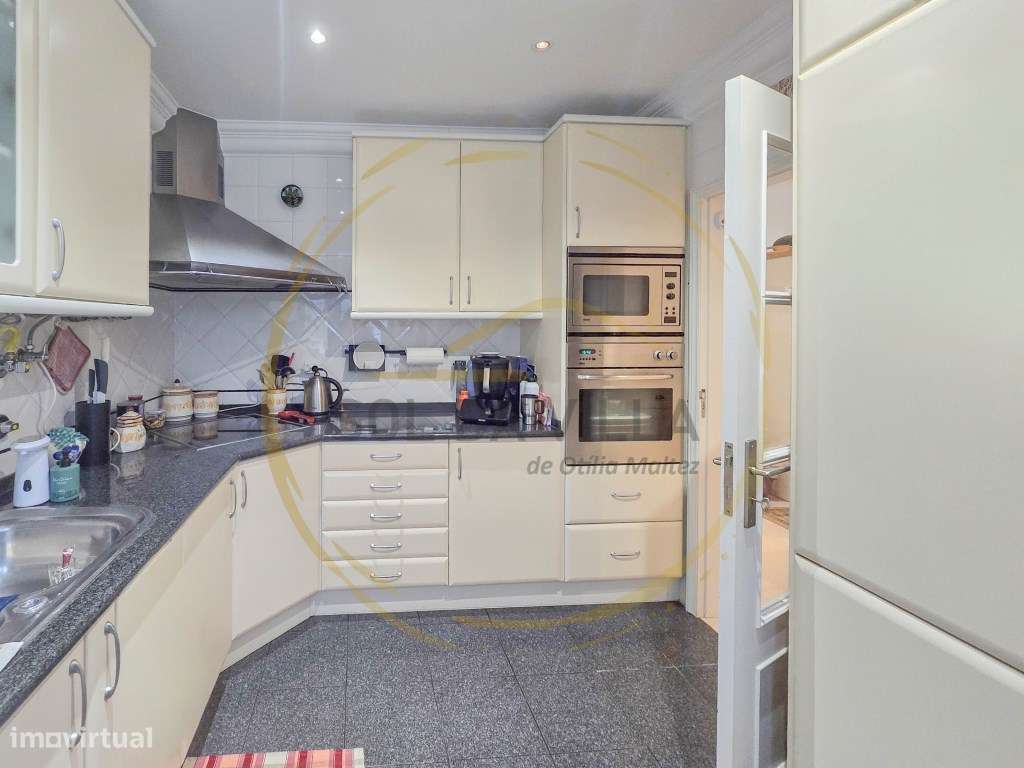 Moradia Geminada T3+2 com garagem - Quinta do Conde - 395.000€-6