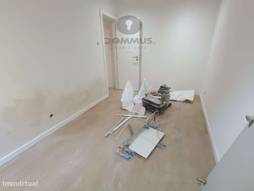 Apartamento T3 totalmente remodelado na Amadora-11