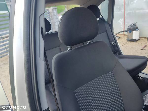 Opel Meriva 1.6 Cosmo - 29