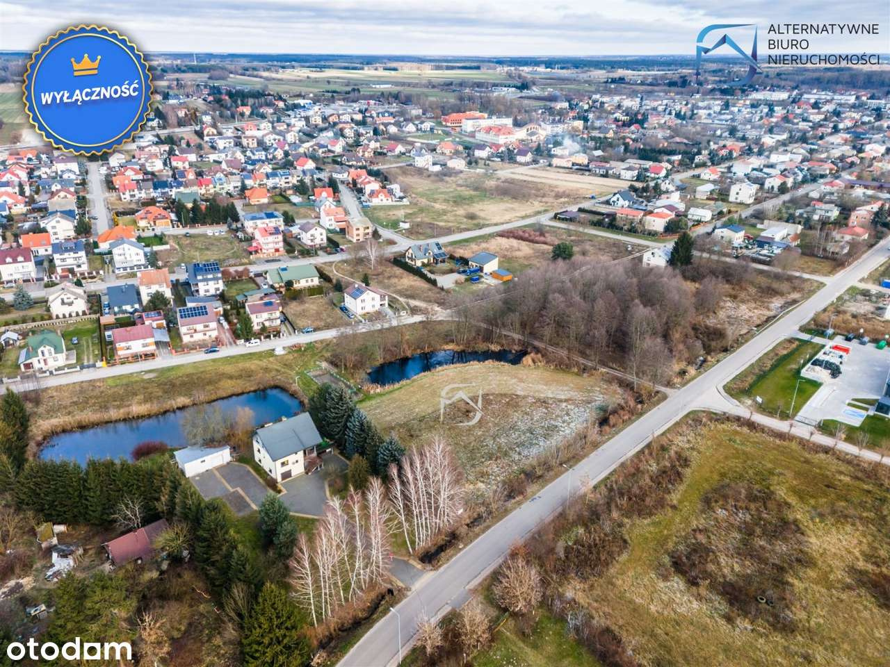 Piękna działka budowlano-usługowa ze stawem - Koc-4