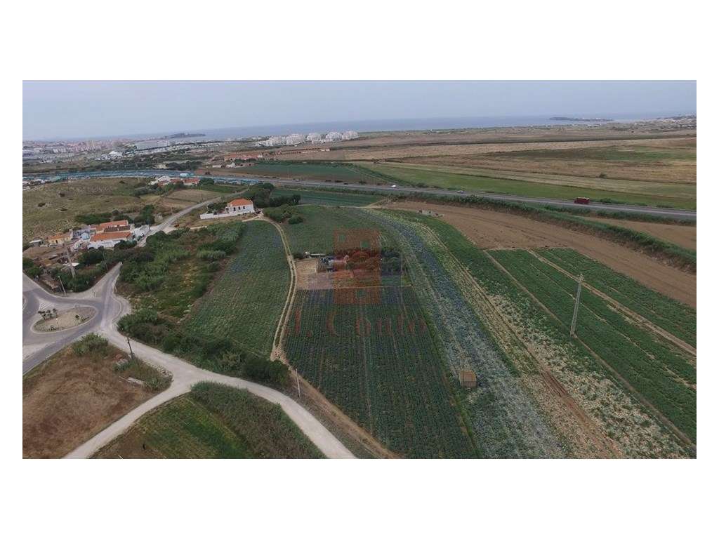 Terreno com viabilidade de construção de 12 fogos ou 11 lotes - Grande imagem: 4/14