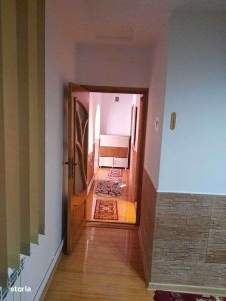Inchiriez casa 3 camere Radu Negru - Imagine principală: 4/8