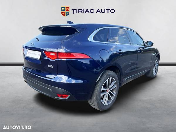 Jaguar F-Pace - 5