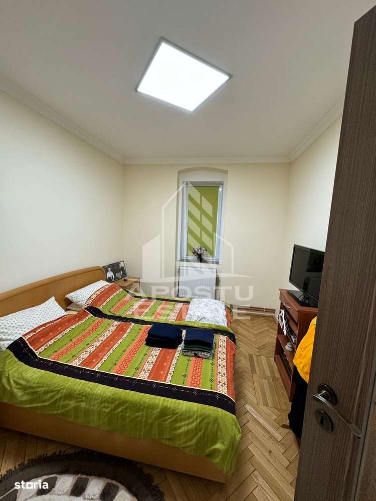 Casa cu piscina si 5 camere in Dinias - Imagine principală: 4/15