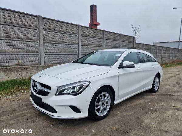 Mercedes-Benz CLA Shooting Brake 180 d - 1