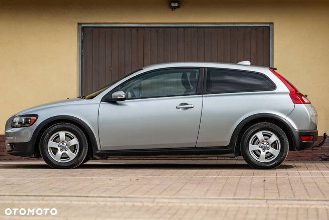 Volvo C30 1.6D Momentum - 14