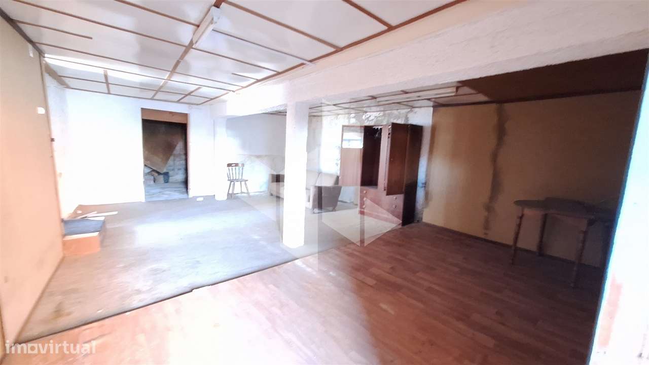 Moradia Rústica T3 Venda em São Miguel do Outeiro e Sabugosa,Tondela - Grande imagem: 4/13