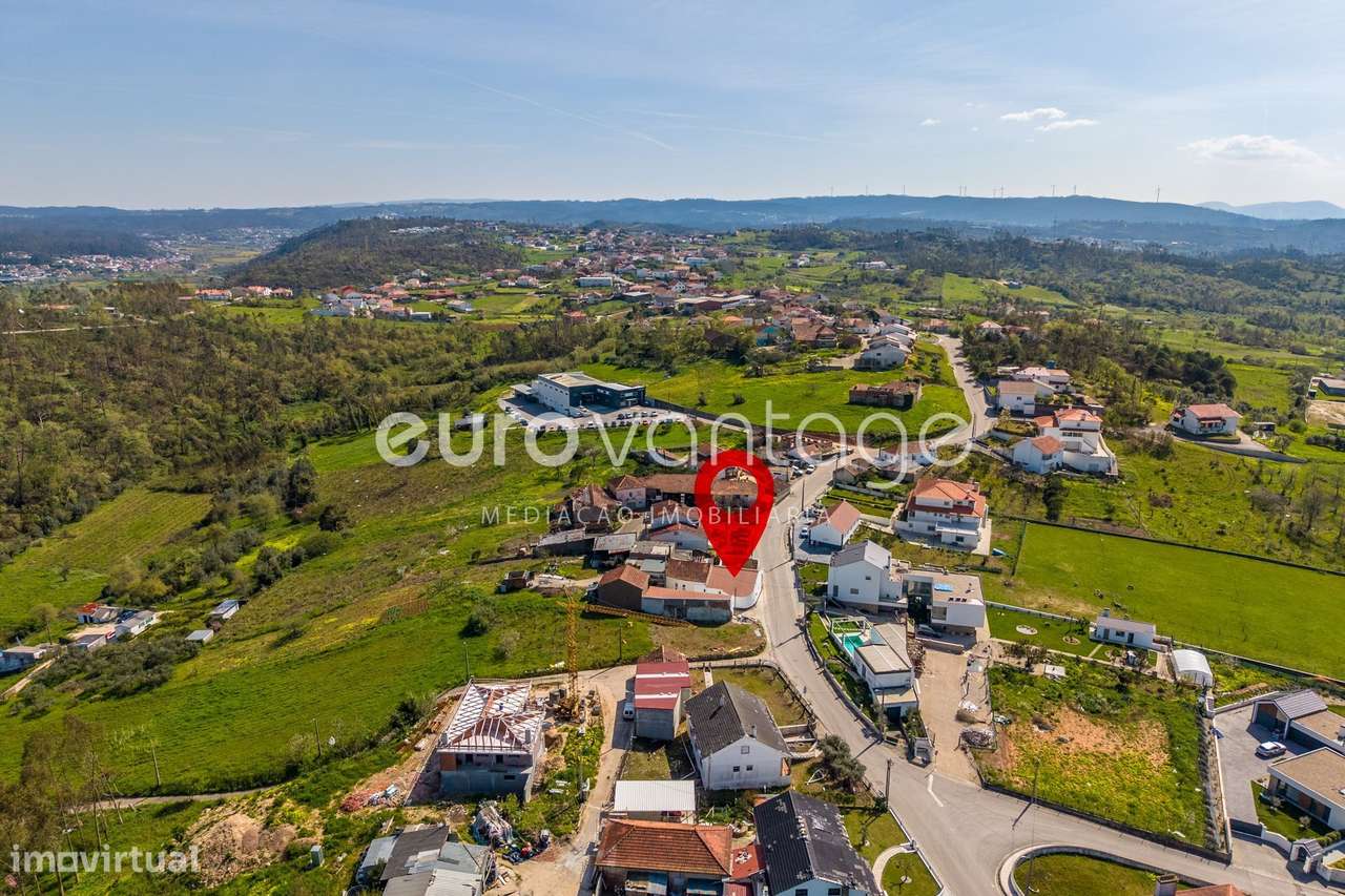 Moradia T2 + T1 em Souto de Cima - Leiria-18