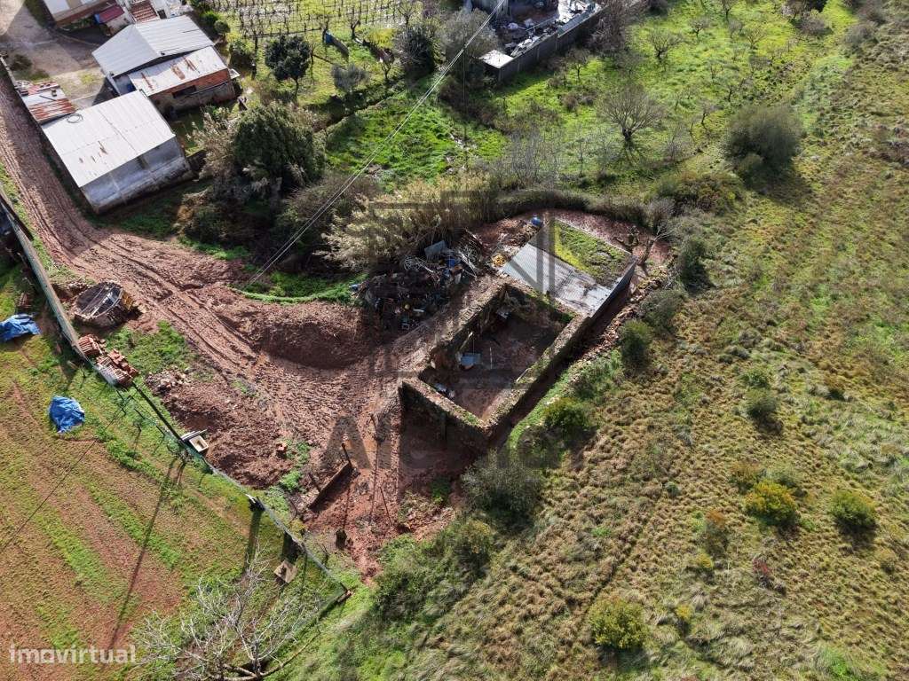 Moradia para restauro em Alenquer - Grande imagem: 5/28