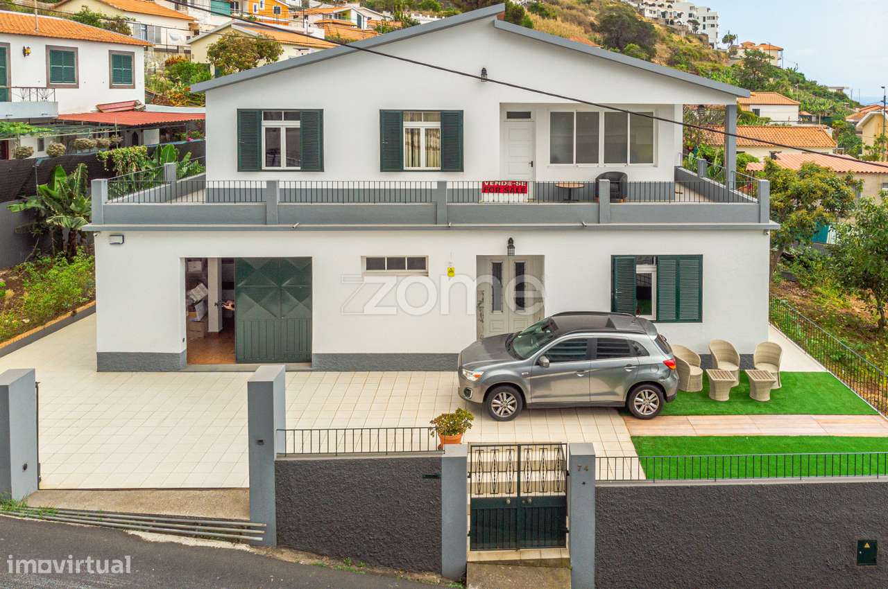 Moradia isolada T5 com vista mar, Amparo, São Martinho (Funchal) - Grande imagem: 2/39