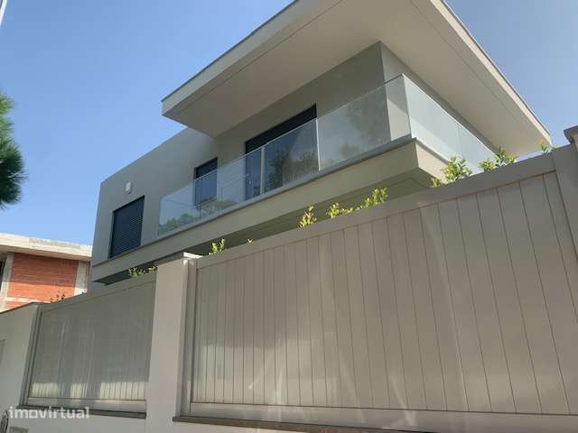 Moradia V4 Nova em Murches-1