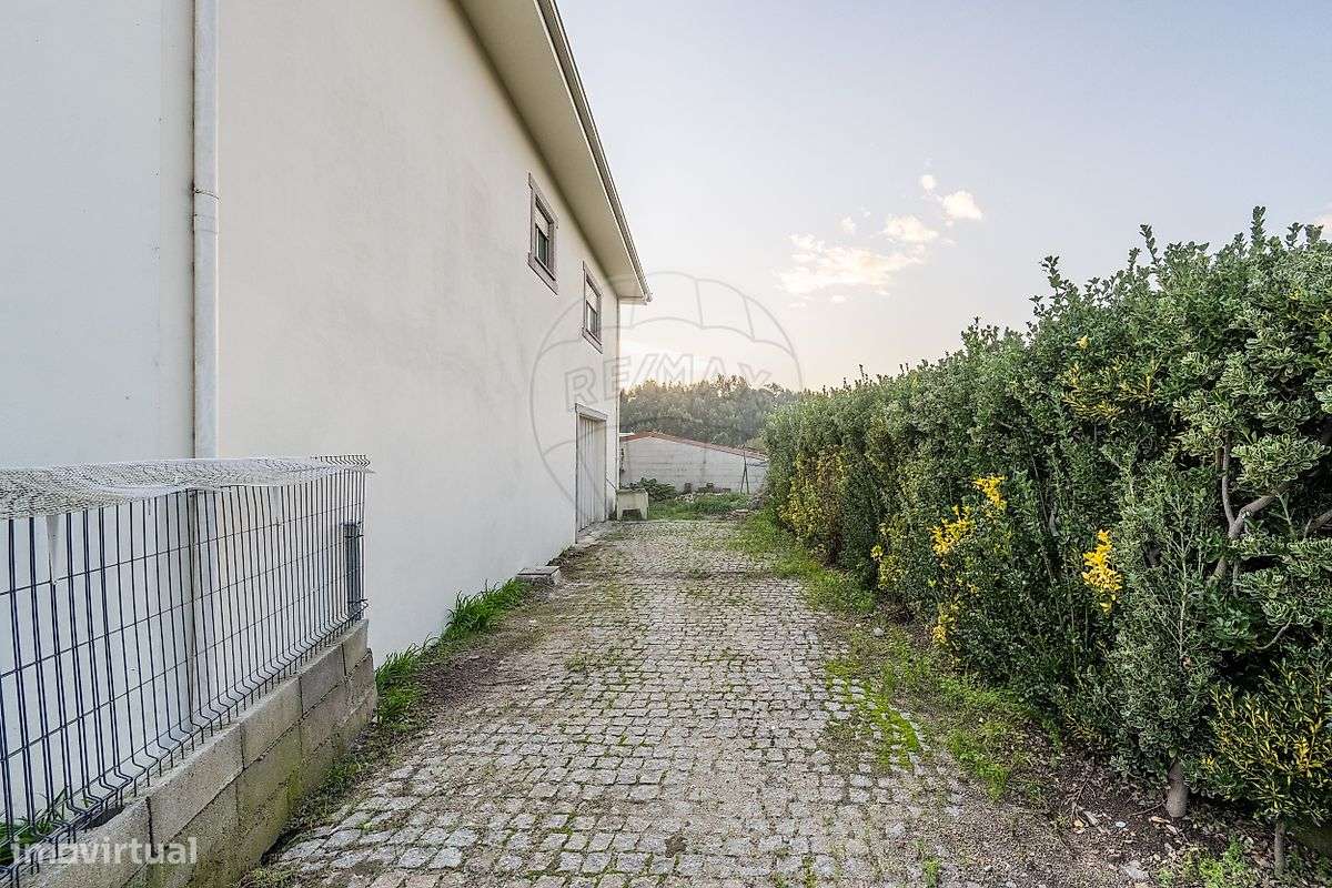 Moradia T3 para venda-4