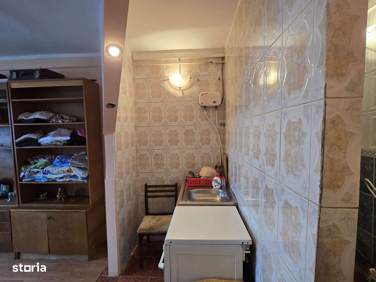 De vânzare garsonieră de buget Strada Condorilor, (uzina Aerostar).-7