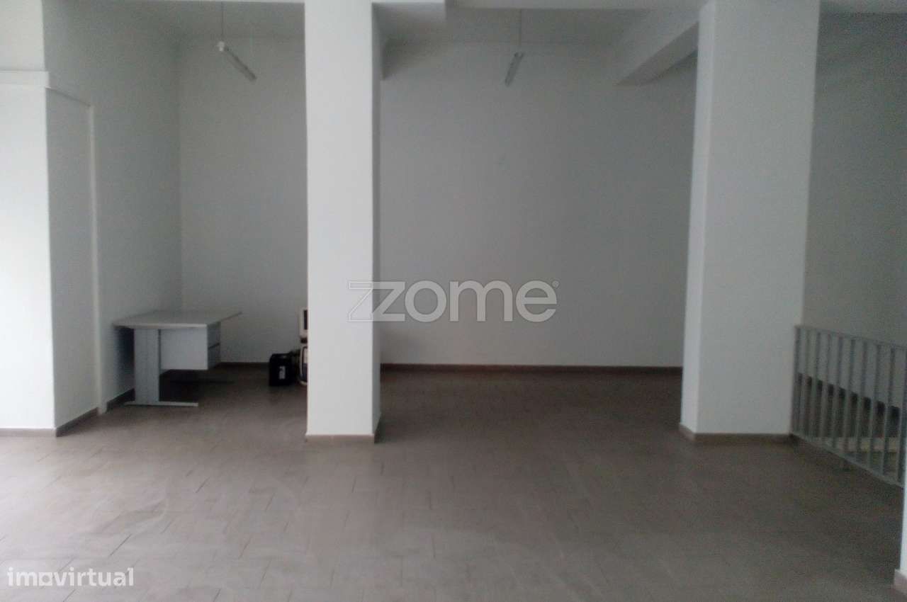 Loja com 140 m2 em 2 pisos - Grande imagem: 2/5