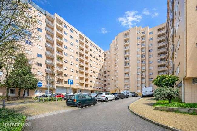 Apartamento T4 no Centro de Braga-0