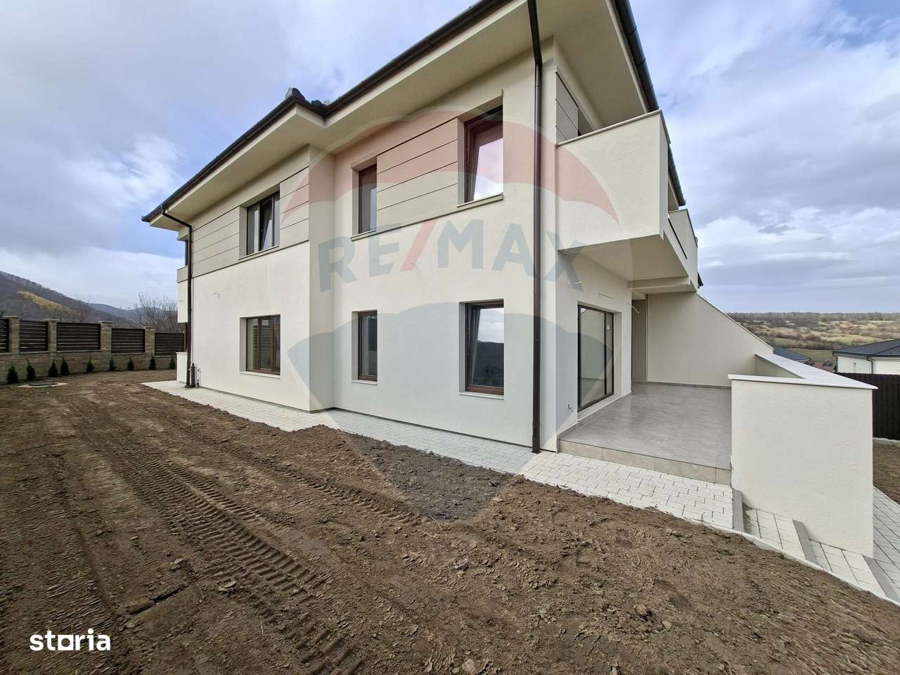 Vilă Individuală în Cisnădioara-4