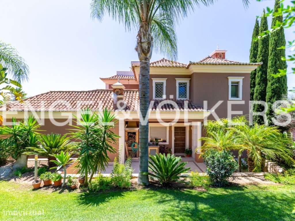 MORADIA DE LUXO COM PISCINA E VISTA MAR - Grande imagem: 5/57