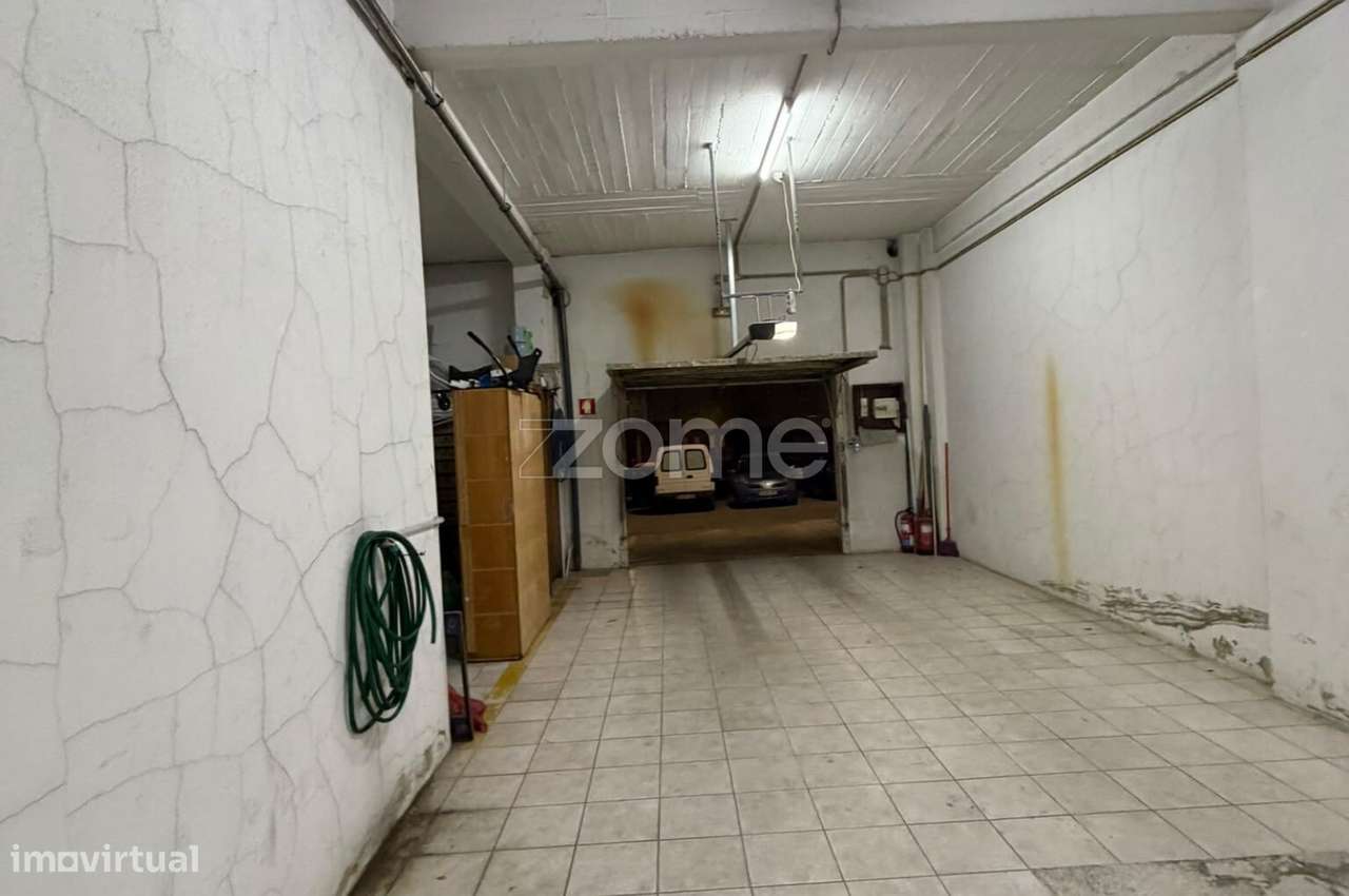 Apartamento T3 com Lareira, Parqueamento e Arrecadação – Santa Mar...-18