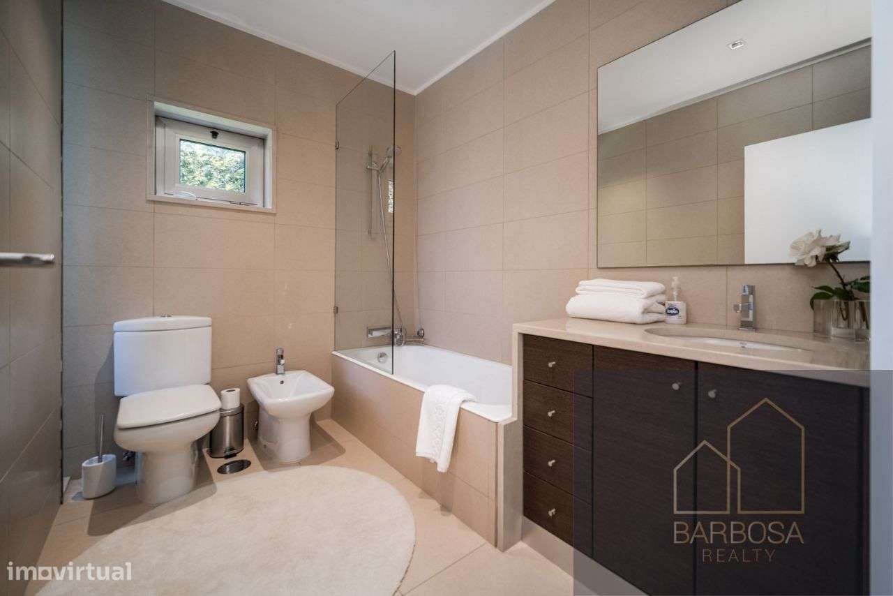 V5 Maia - 4 suites - 4 frentes - Luxo, privacidade e tranquilidade!-31