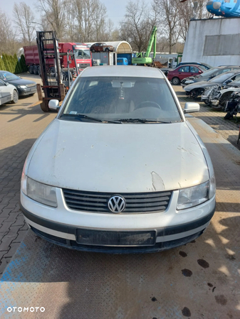 Volkswagen Passat na części - 1