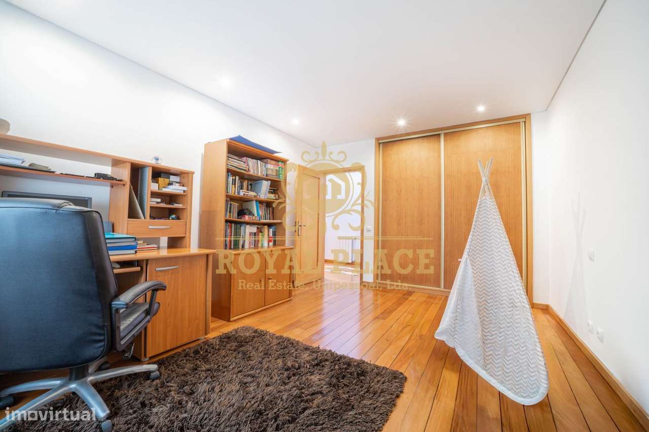 Fantástica moradia T3 em Fiães-15