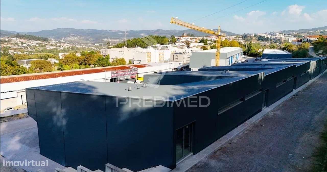 Armazém / Loja para Arrendamento em Azurém – Guimarães - Grande imagem: 3/4