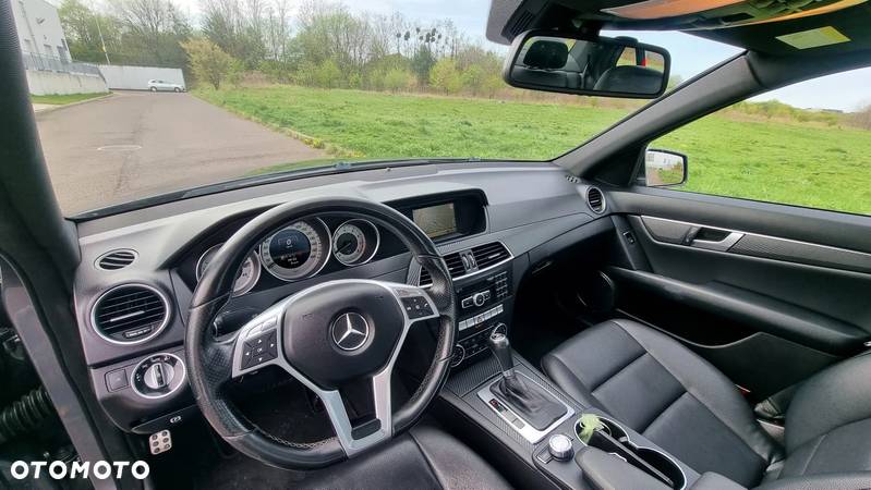 Mercedes-Benz Klasa C 350 4Matic 7G-TRONIC Avantgarde Edition - 14