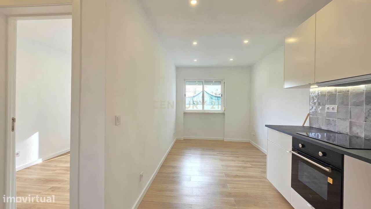 T1 Remodelado com Terraço – Vila Franca de Xira-2