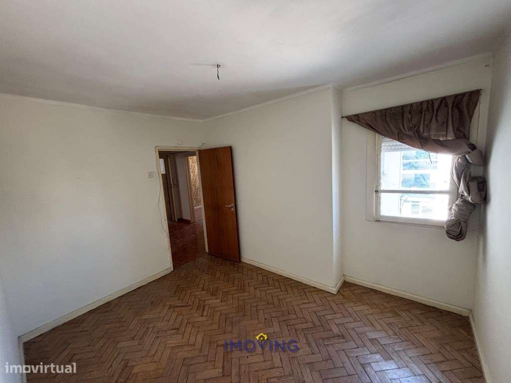 Apartamento T2 totalmente remodelado no Alto de Seixalinho, Barreiro-13
