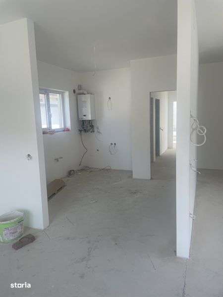 Vand casa Sub-Coasta (in spate la OMV) - Imagine principală: 4/8