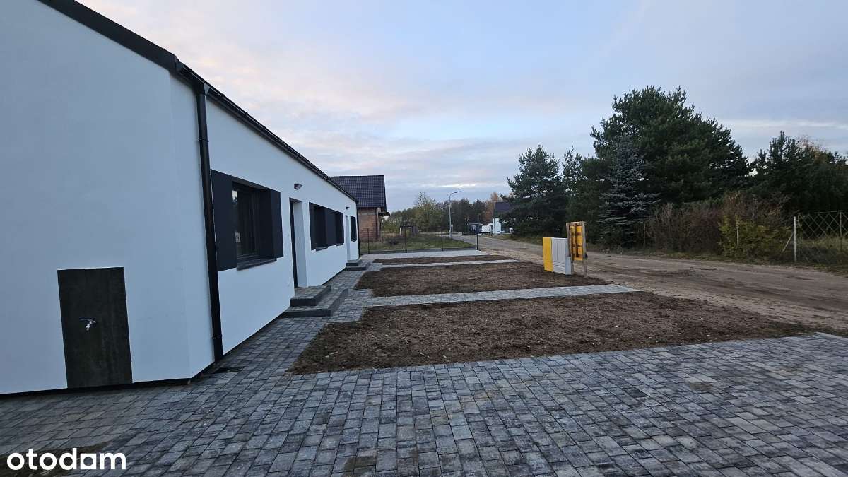 Funkcjonalny dom w zabudowie dwulokalowej, kameralne osiedle-9