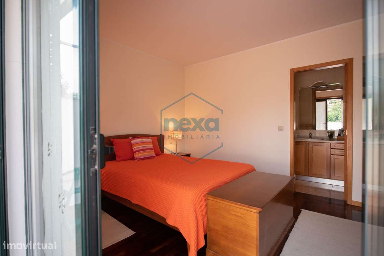 Moradia inserida em Quinta-24