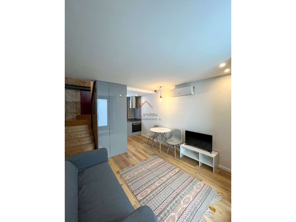 T1 Condomínio Fechado Guimarães - Grande imagem: 3/24